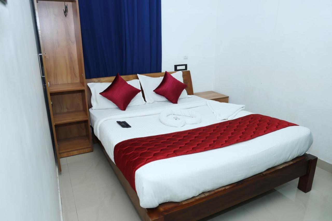Airport Cochin Grand Residency , Nedumbassery Ангамалі Екстер'єр фото