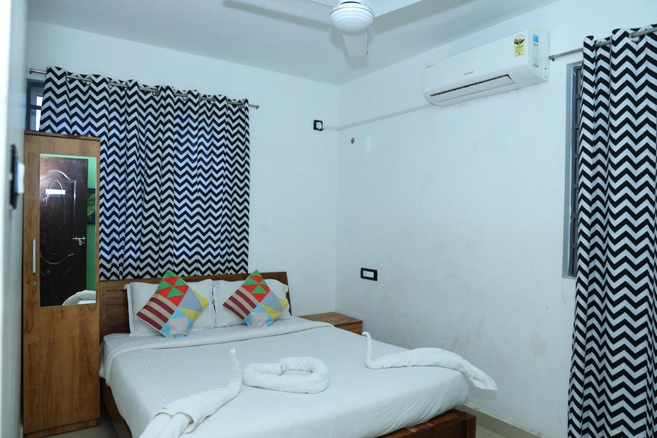 Airport Cochin Grand Residency , Nedumbassery Ангамалі Екстер'єр фото